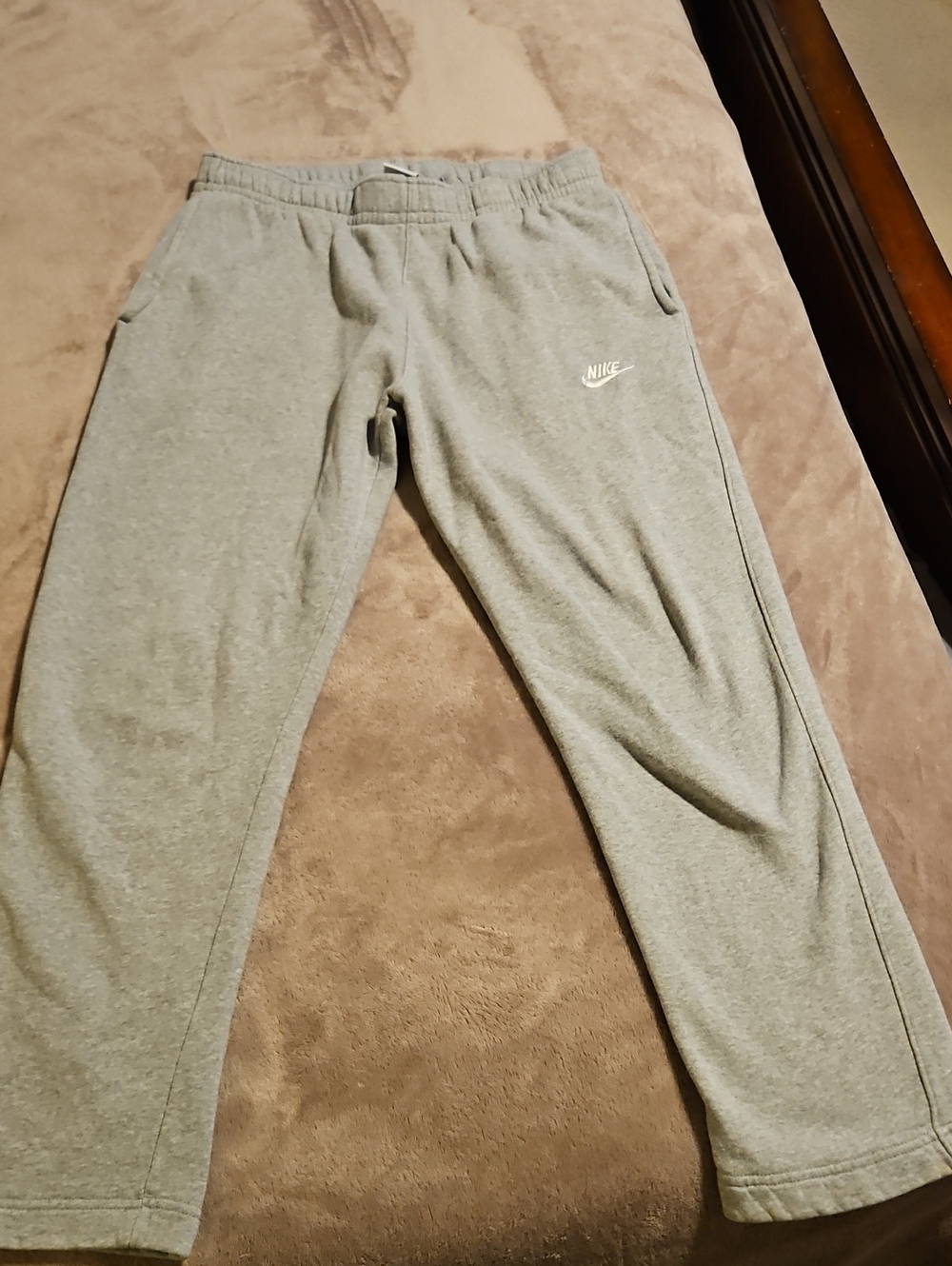 Nike Light Gray Men's Jogger Sweatpants